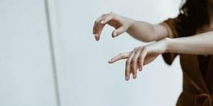 PROFESSIONI 2020: VISIONE INTERSETTORIALE E INTERCULTURALE SULL’EVOLUZIONE DELLE PROFESSIONI NEL PROSSIMO FUTURO. Una presentazione di Renato Bisceglie